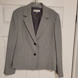 Beautiful Gray Kasper Jacket/Blazer